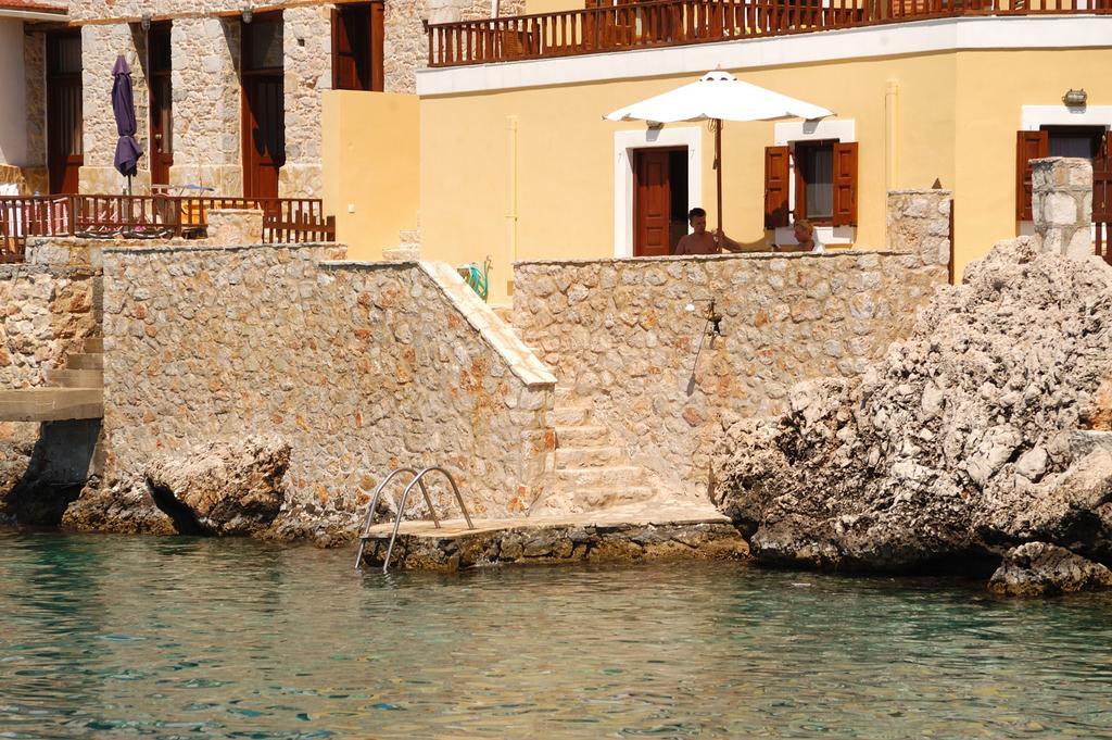 Villa Amalia Chalki Town Esterno foto